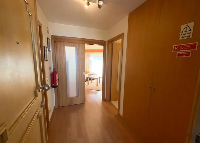 Ofir Flat * Эшпозенди